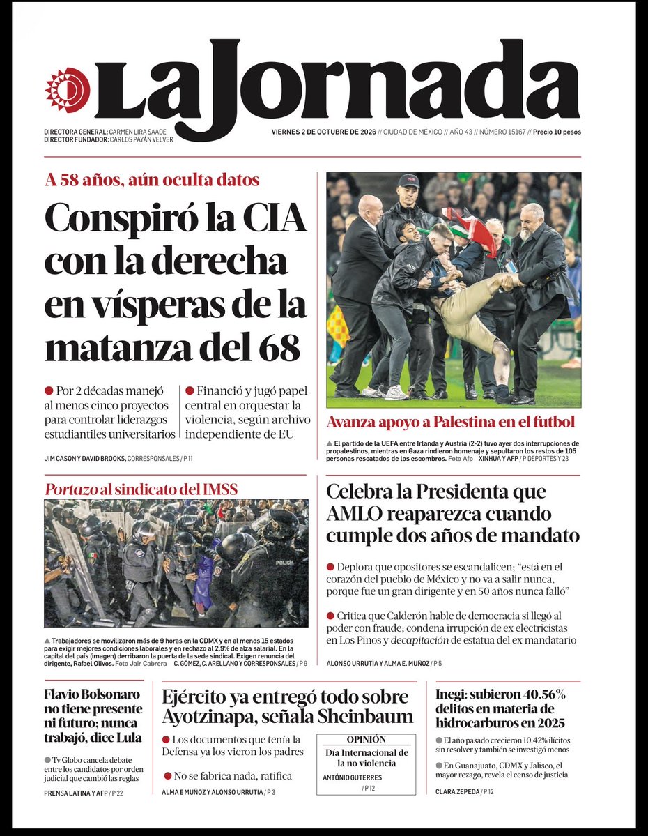 LuisCardenasMx's tweet photo. 📰 Del huachicol a Torreón: así amanecen las portadas nacionales

Los diarios de este viernes 2 de octubre abren con una agenda cargada: Reforma destaca que el SAT devolvió 13% menos de IVA y lleva a portada el asesinato de una subdirectora en una secundaria de Torreón; El Universal revela contratos de Sonora y Baja California con empresas sancionadas por EU y también destaca el ataque en Coahuila.

Milenio lleva como principal la entrevista con Ernesto Ruffo sobre la empresa señalada por huachicol fiscal, mientras La Jornada abre con documentos sobre la actuación de la CIA antes de la matanza del 68 y destaca la reaparición de AMLO.

Estas son las portadas de hoy.