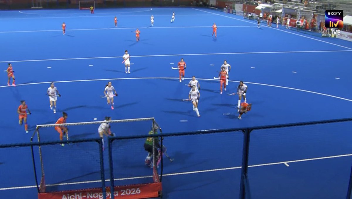 vinayakkm's tweet photo. #AsianGames2026 #Hockey 🏑 

WHAT A GOAL! 

Lalremsiami, on her 200th appearance for India, scores a stunning reverse hit high into the net. Beautiful move by India, a fine pass through the center by Salima and Sakshi Rana with the assist. And then some finish. 🔥

india 1-0. https://t.co/4dBKVX8WIK