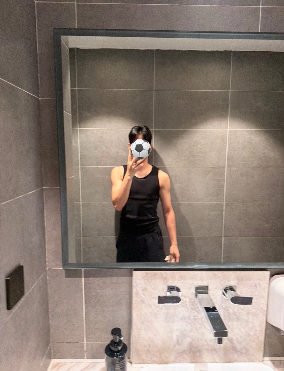 lastjacob1's tweet photo. 한 명만 있으면 돼

#게친소 #ㄱㅊㅅ https://t.co/7DAYKm8Anw