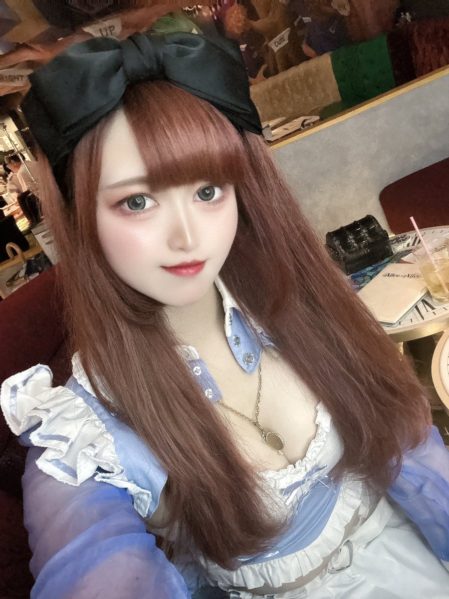 AliceAlice_Aya's tweet photo. 🚨ｷｭｲﾝｷｭｲﾝｷｭｲﾝ🚨
おきゅいんしました！

22時までの短い時間しか居ないから誰か飲もー！ https://t.co/89ujBXyHn3