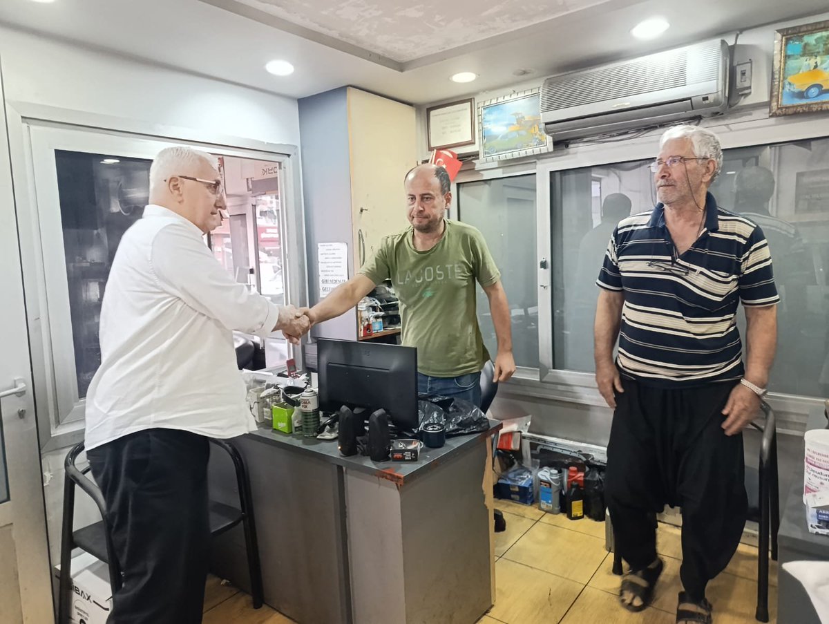 MHPSeyhanKACEP's tweet photo. İlçe Başkanımız Sayın Turgut Bağdağı, esnaf ziyaretleri kapsamında Toprak Otogaz işletme sahibi Sayın Orhan Toprak’ı işyerinde ziyaret etti.
Misafirperverlikleri ve samimi sohbetleri için teşekkür ediyor; kendilerine hayırlı işler ve bereketli kazançlar diliyoruz. https://t.co/7cJCxznS7v