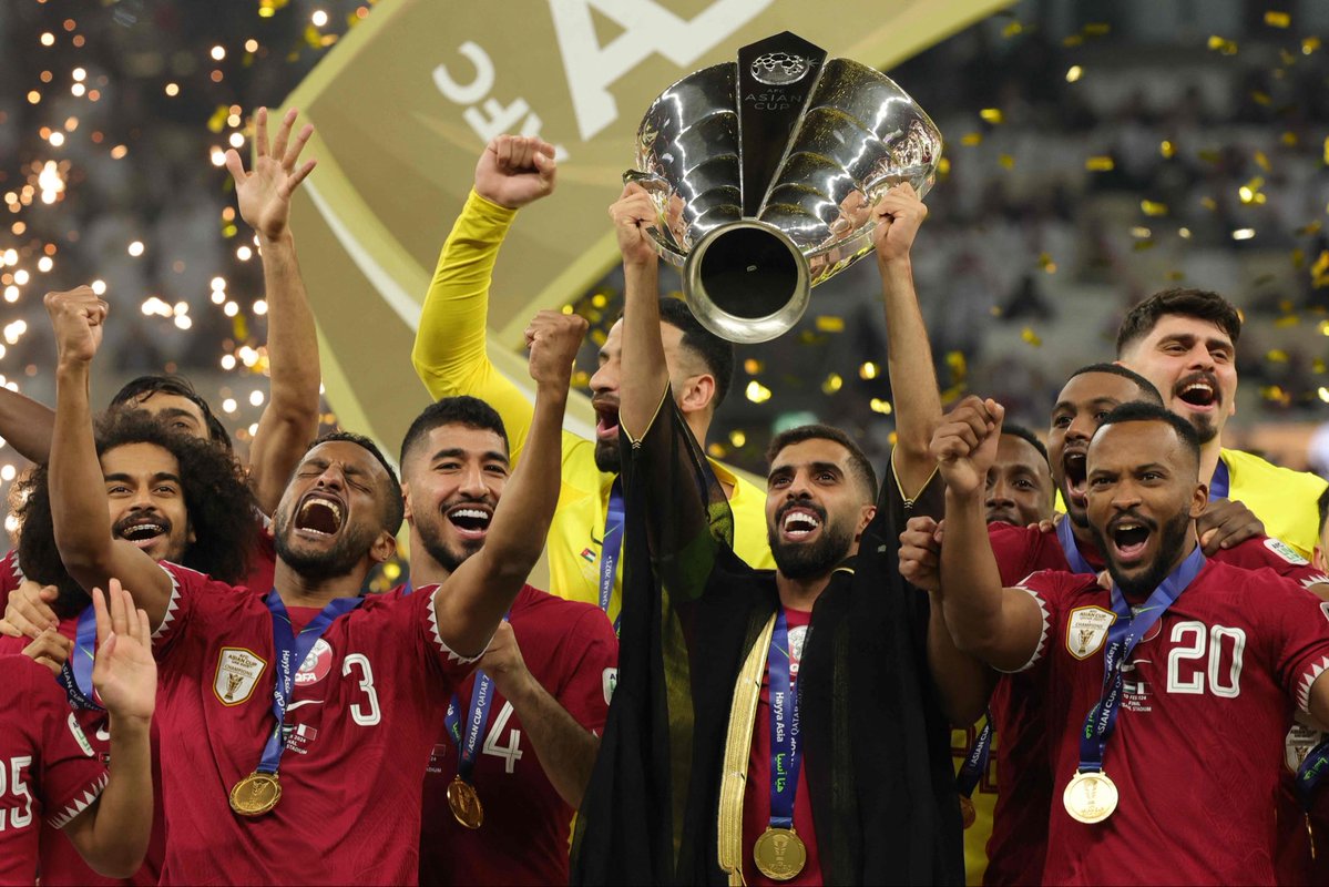 Yousilva212's tweet photo. طيب سجل عندك

الكويت 1 كاس آسيا
السعودية 3 كاس اسيا
قطر 2 كاس اسيا
االأردن “ 0 “ كاس اسيا☹️

بل الأردن لا تمتلك اي بطوله في تاريخ منتخبها الذي يمتد تاريخه إلى نهائيين فقط كاس العرب 2025 وخسر وكاس اسيا 2023 ( ضد منتخب خليجي🇶🇦 وخسر ايضًا)

وان اردنا احتساب بطوله اخرى ف بطولة اتحاد غرب آسيا 3 مرات وصلو فيها للنهائي و 0 فوز فيها

منها مره ضد قطر ايضًا 🇶🇦 

لاتحاول " تلمّع " أسم منتخبك على حساب منتخبات الخليج عشان ماتطلع منتخبك بشكل مضحك وتخلي الناس يضضحكون عليك وعلى منتخبك اوك ولا " مش " اوك 😢❤️