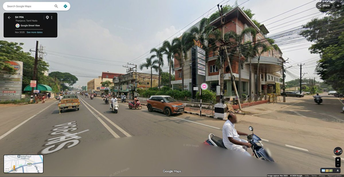 seenu80854822's tweet photo. @ManikPrabh5134 city centre of my hometown, broad roads, clean bustand, railway station areas, civilised people, this is what tamilnadu achieved by decentralising  the growth outside chennai, which almost every state failed. u can see our cauvery river as well. https://t.co/bpzoGkMhb3