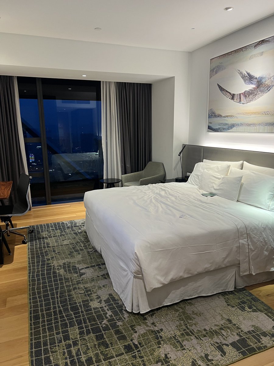KayLynsy8's tweet photo. Weekend staycation https://t.co/r4Wyu0uT94