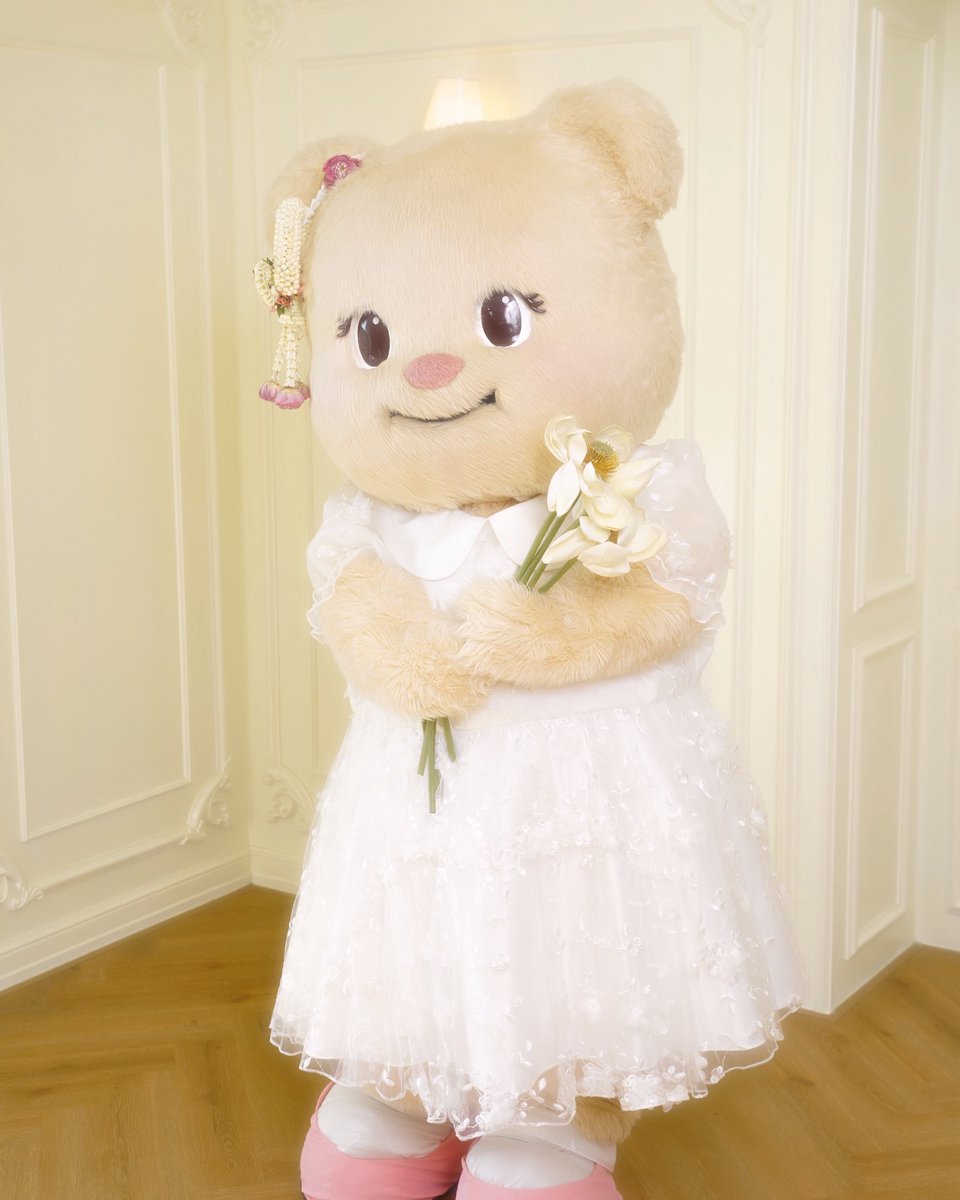 biancabearth's tweet photo. flowers on my mind 🪷₊˚⊹ 🤍

#Biancabear https://t.co/HefH3ROyRf