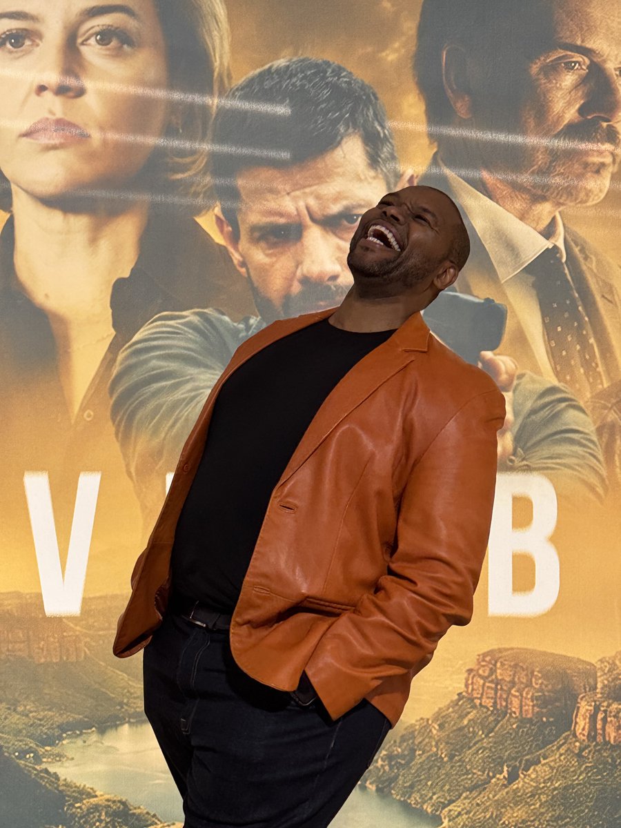 TumishoMasha's tweet photo. Don’t miss INVISIBLE starting Wednesday 14 October only on @MNet https://t.co/XO3rpkGzb8