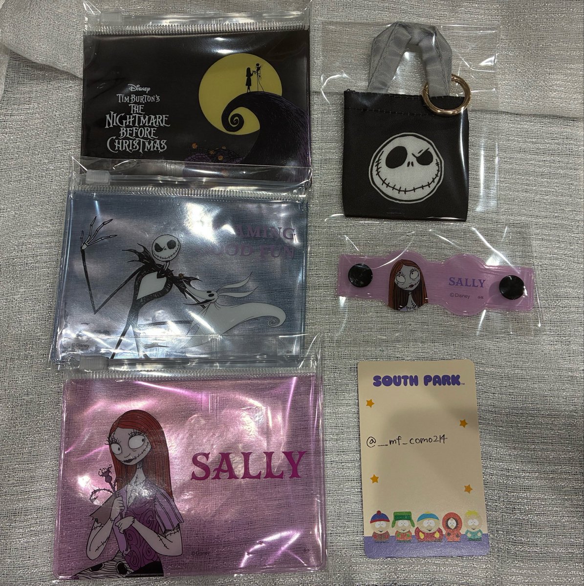 ___mf_como214's tweet photo. 【交換】ナイトメアビフォアクリスマス　キャンドゥ

譲〉画像1,2 ジャック、サリー、ゼロ、ロック

求〉画像3,4💖ブギー、メイヤー、フィンケルシュタイン博士、スネーク、ヴァンパイアテディ

まとめての交換優先となります。
※初回の方のみプロカ必読

お気軽にお声がけください🌷 https://t.co/6T9HGEpzQ6