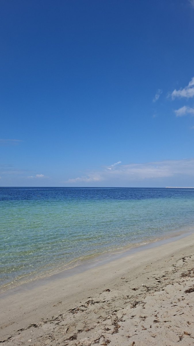 tema_alagouri's tweet photo. جمعة مباركة 🏖
بحر الخريف 
#Beach #Benghazi_Libya https://t.co/CYvKeU7R1Z