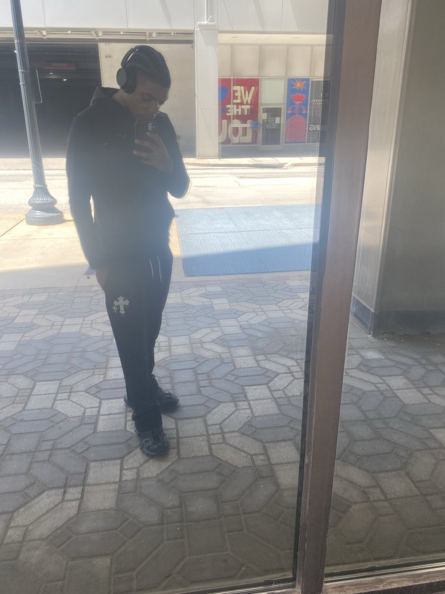 tunesaidimpluto's tweet photo. 🫶🏾 https://t.co/rvqIgnmeJ5