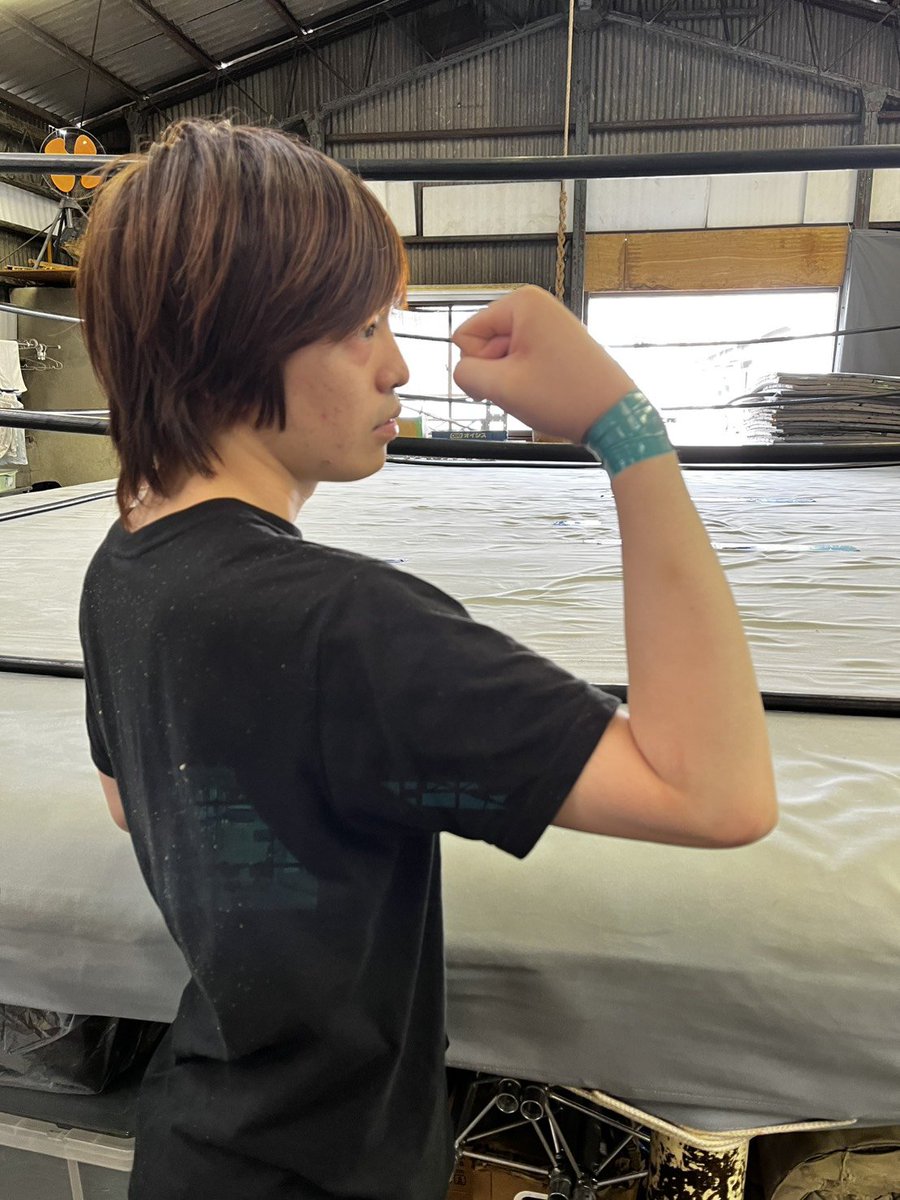 ritsua0517's tweet photo. 10月突入です
11月今年最後に向けて全力であきらめず何があっても魂燃やし闘います https://t.co/WcUAXibOoG