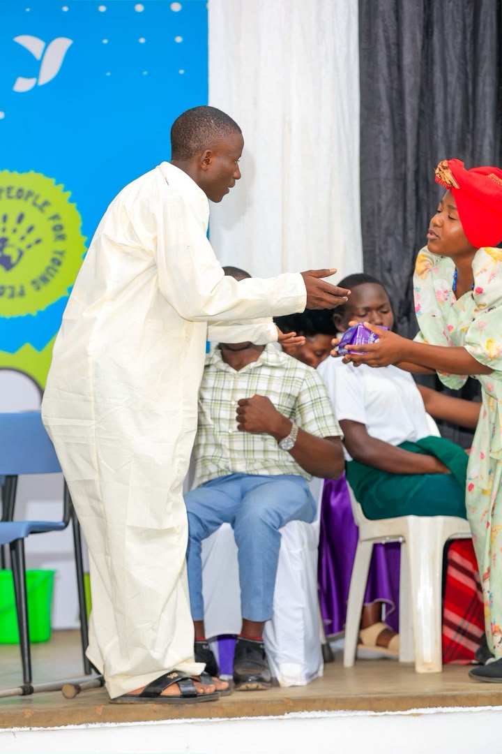 EnabelinUganda's tweet photo. Every girl deserves to learn with dignity.

Together with @reachahand, we are bringing 300+ students from 20 schools in Kasese district to participate in the "It's brave girls: undo the taboo" festival as part of the world menstrual hygiene celebrations.

Over the past 2 years, our efforts across the regions have:

✅ Sensitised more than 45,000 adolescents on menstrual health and hygiene
✅ Provided close to 35,000 girls with sanitary pads
✅ Reached almost 30,000 secondary school girls and about 5,500 girls in communities

These numbers represent girls attending class with confidence, speaking openly about menstrual health and accessing what they need to thrive.

As we continue to challenge harmful myths and break the silence surrounding menstruation, we invite you to be part of the conversation.

🎥 Watch the live stream here: https://t.co/LELc8sli8y

All this has been possible with funding from Belgium and @EUinUG. #EnablingChange