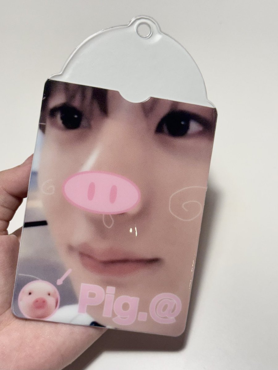 toniidoyie10s's tweet photo. ไม่ใส่ก้าดแร้ว ชั้นขอห้อยแบบนิ้เรยㅋㅋㅋ https://t.co/ZsgruA4MPN