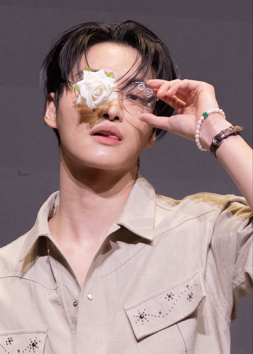 y28mi's tweet photo. 260325
#ATEEZ #SEONGHWA #성화 https://t.co/rrPyZGNfeV
