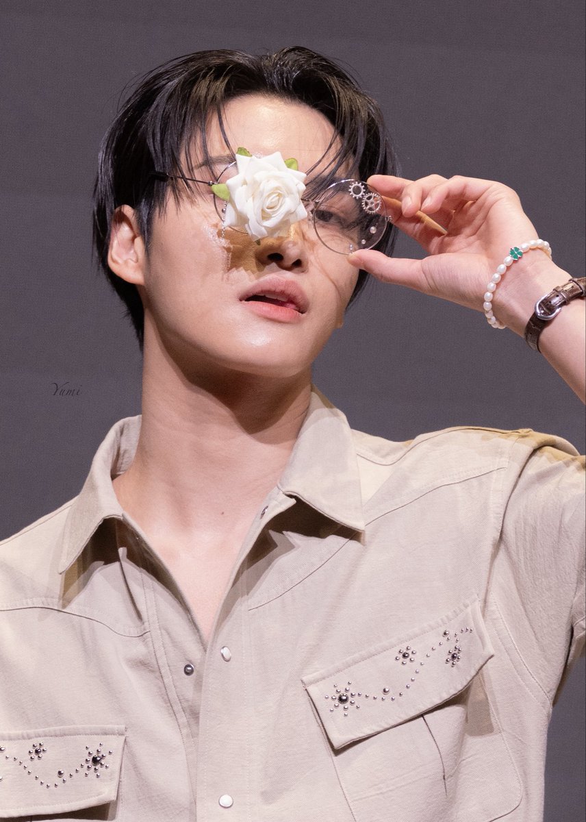y28mi's tweet photo. 260325
#ATEEZ #SEONGHWA #성화 https://t.co/rrPyZGNfeV