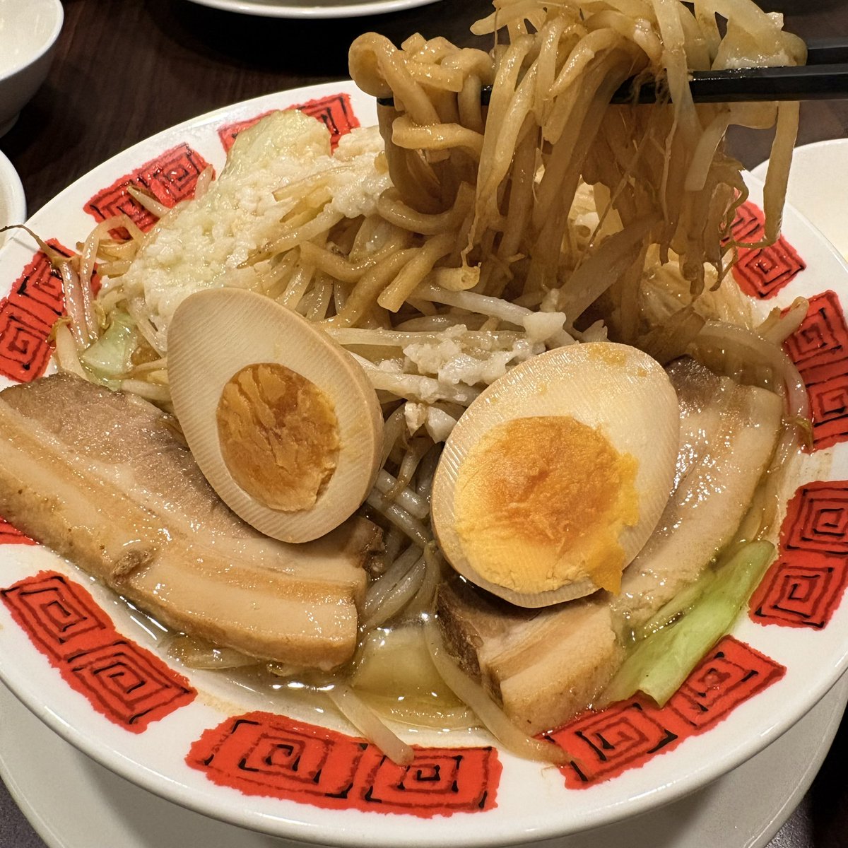yutaroo_1986's tweet photo. 気になっていた、バーミヤンのバミ郎そばを食べて来たのですが、こういうご飯とは少しずつお別れしていかないといけないのかも（胃もたれ必須） https://t.co/vfxHcFKvcz