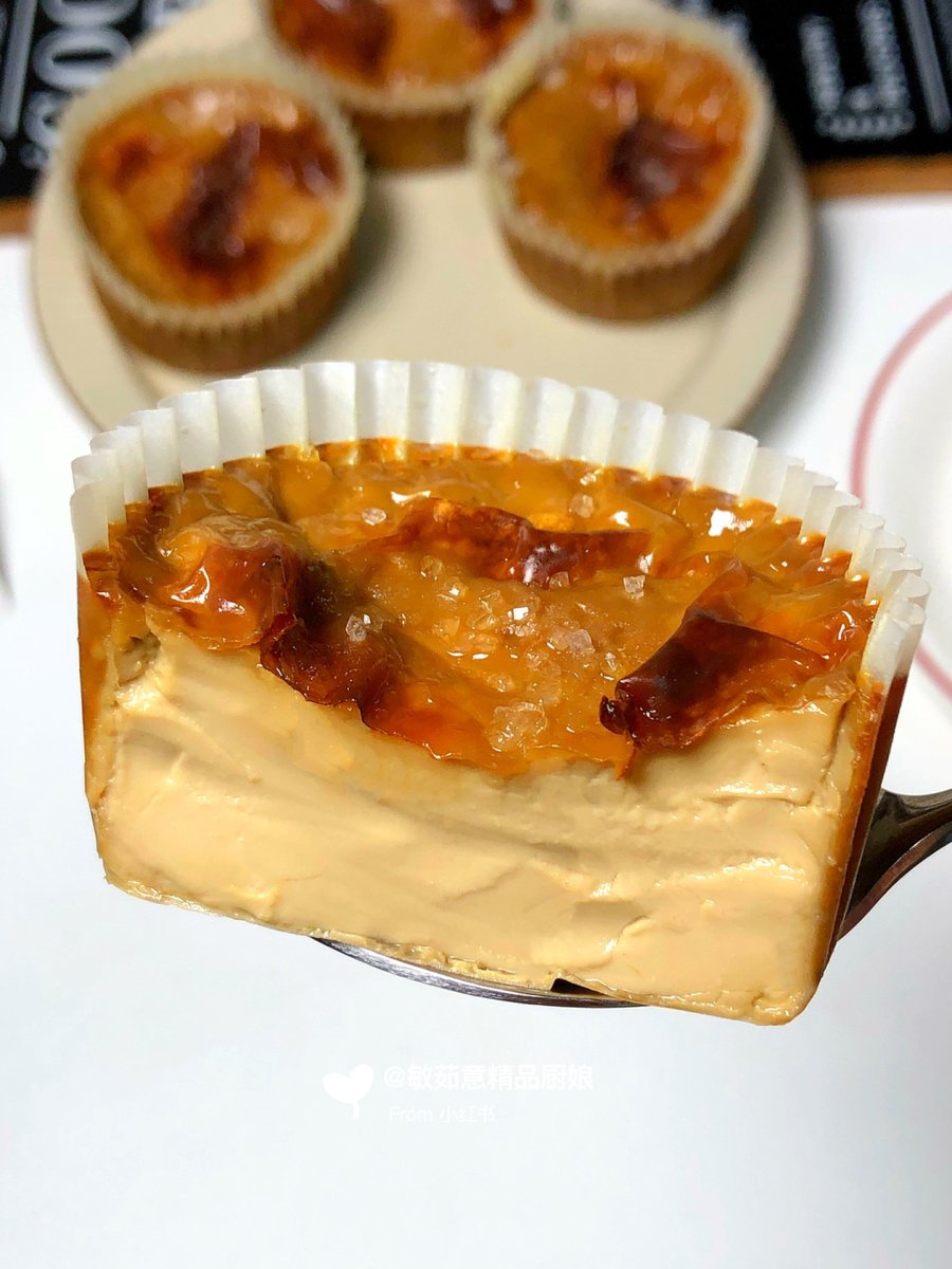 Ionajewsondzds's tweet photo. Nuevos churros con crema de dulce de leche! Crujientes por fuera, cremosos por dentro, perfectos para compartir con tu compaero de merienda https://t.co/NXnITvS82L