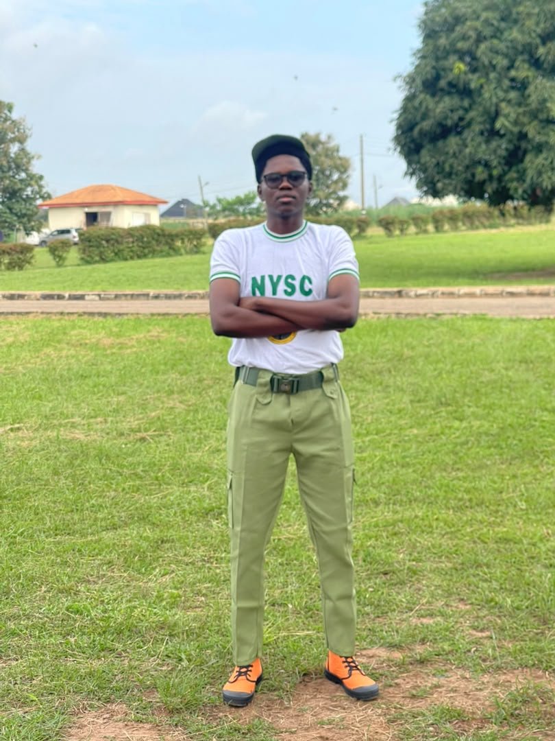 fheranmi11_'s tweet photo. Time to use my exeat 😔🤲. https://t.co/kFXcDumQFI