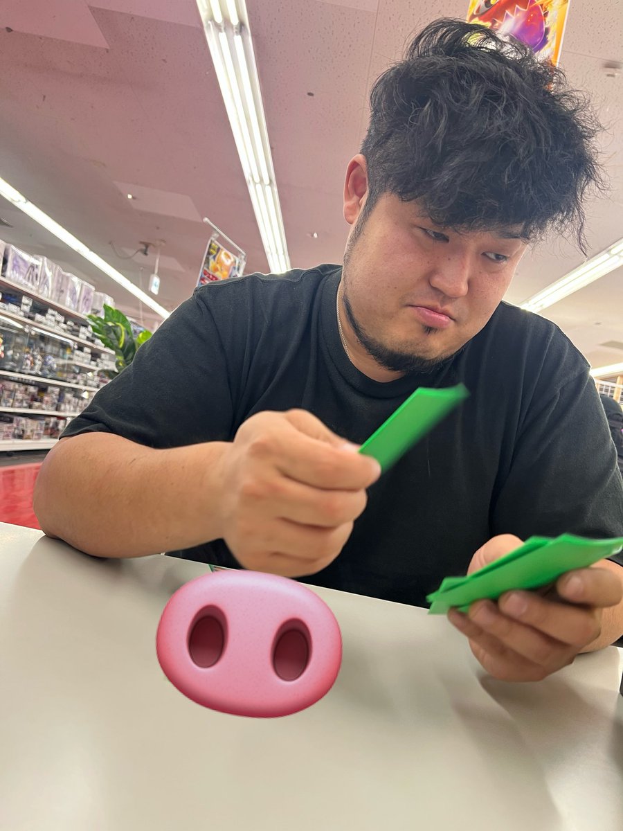 forhereorhugo's tweet photo. OMITSU仙台原町店の店長と対戦して4戦4勝🤣🤣🤣

悔しかったみたいでこの顔🤣🤣🤣

@BoochanG4649 

#OMITSU店長討伐完了
#すみません1年くらいポケカやってなかったのに勝っちゃってすみません
#ラーメンおごれ
#OMITSU仙台原町店のおやっさん
#ここは別の店です https://t.co/n4DdvCLfLA
