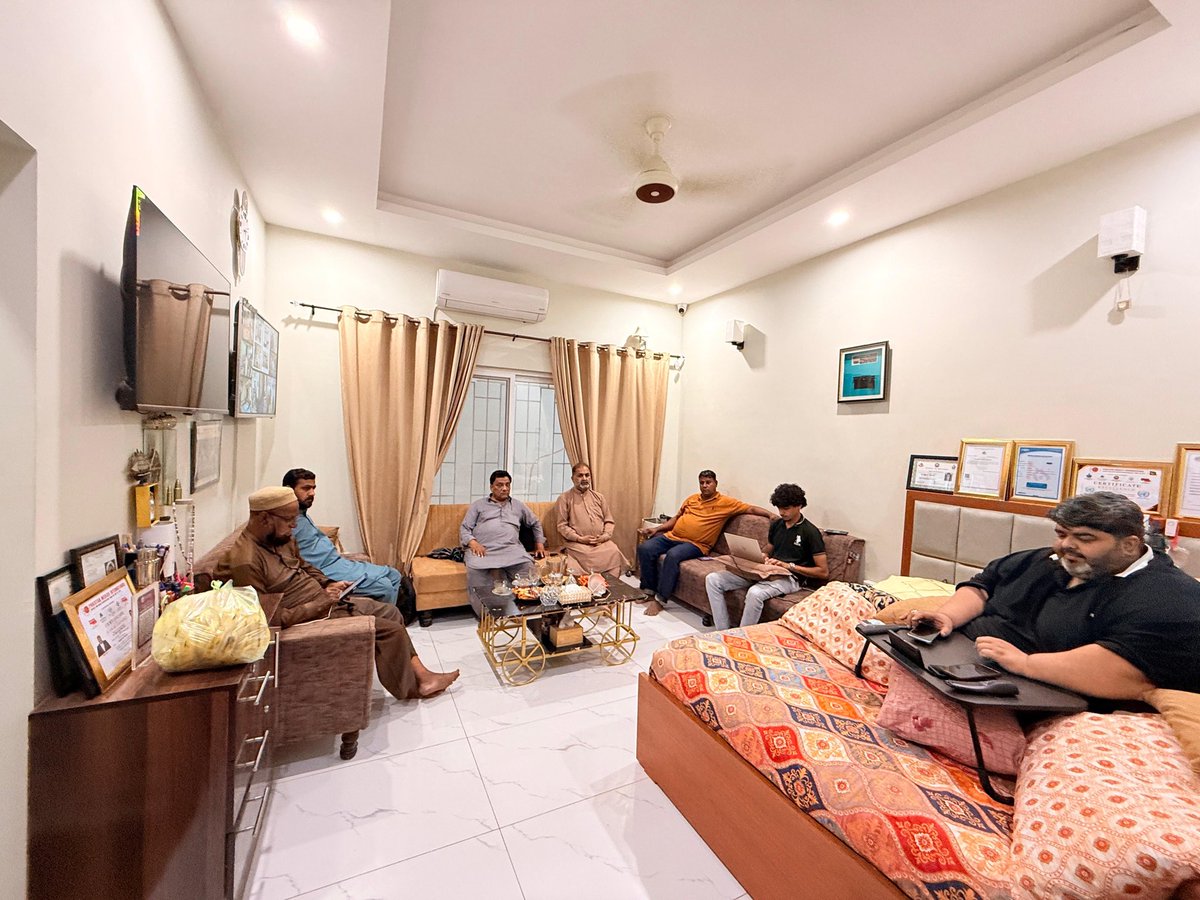 PMISWA1979's tweet photo. Our Interior Sindh team met with PMI’s President to discuss the challenges communities are facing on the ground — from clean water and food to education and basic healthcare.

A meaningful discussion on understanding their needs and finding better ways to support them. ❤️ https://t.co/tFxvTmsN2l