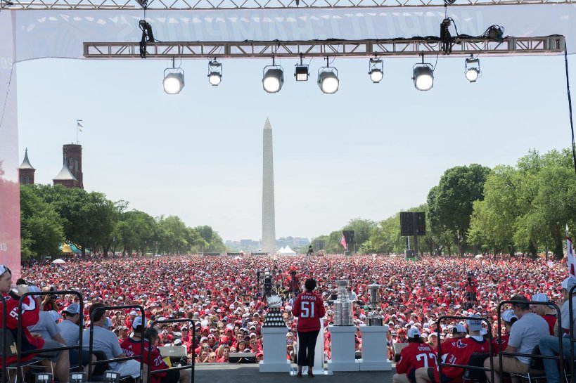 MayorBowser's tweet photo. You never know how a season can end.

But tonight, we celebrate its beginning. Go, Caps! https://t.co/PvCS2kj3ft