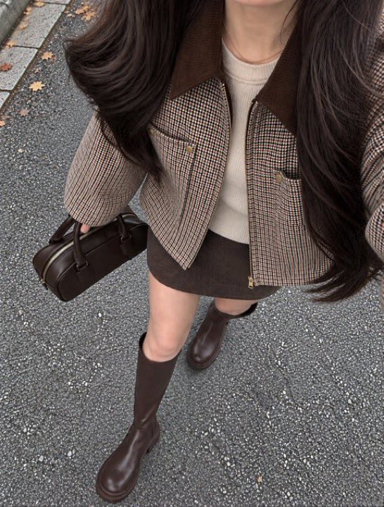 chine334032's tweet photo. ลุคแต่งตัวฤดูใบไม้ร่วงแบบชิล ๆ ที่ญี่ปุ่น
🍁🧺 https://t.co/o6rJOAkTm1