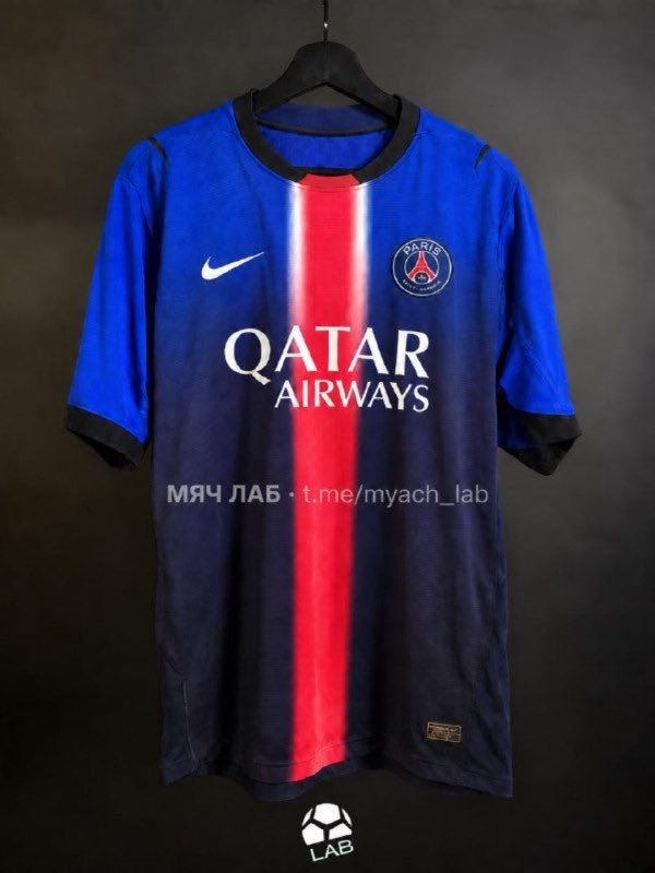 ActuFoot_'s tweet photo. 🚨🚨 LE LEAK DU FUTUR MAILLOT DOMICILE DU PARIS SAINT-GERMAIN LA SAISON PROCHAINE !!! 👕❤️💙

🗞️ @Footy_Headlines https://t.co/w9MUvSsGHL