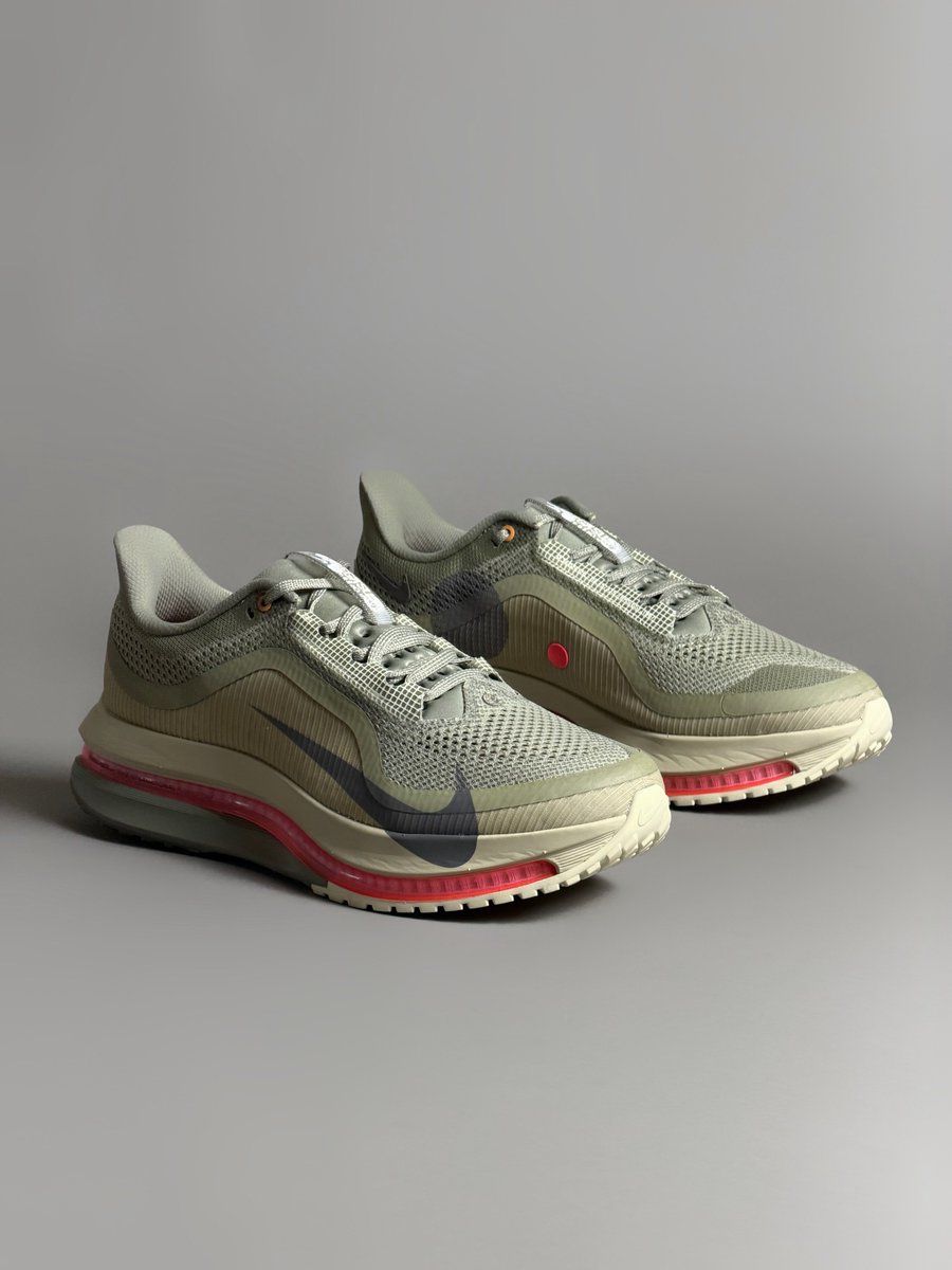 sneakersfandom's tweet photo. https://t.co/WuCZzHMIOl