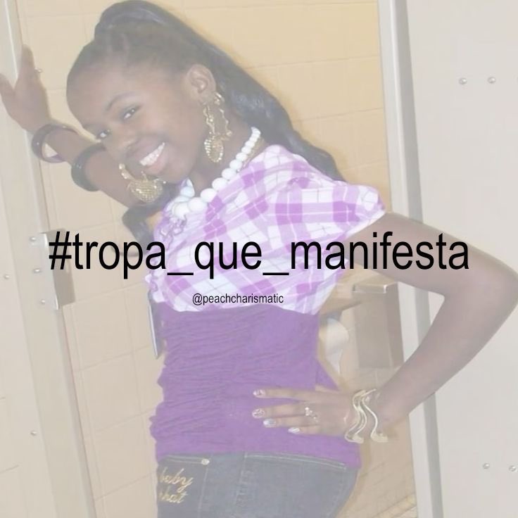 vogueceara's tweet photo. lowkey minhas preces foram ouvidas e o escritorio liberou todo mundo 3h mais cedo sem motivo aparente https://t.co/tjF10Cx0Yn