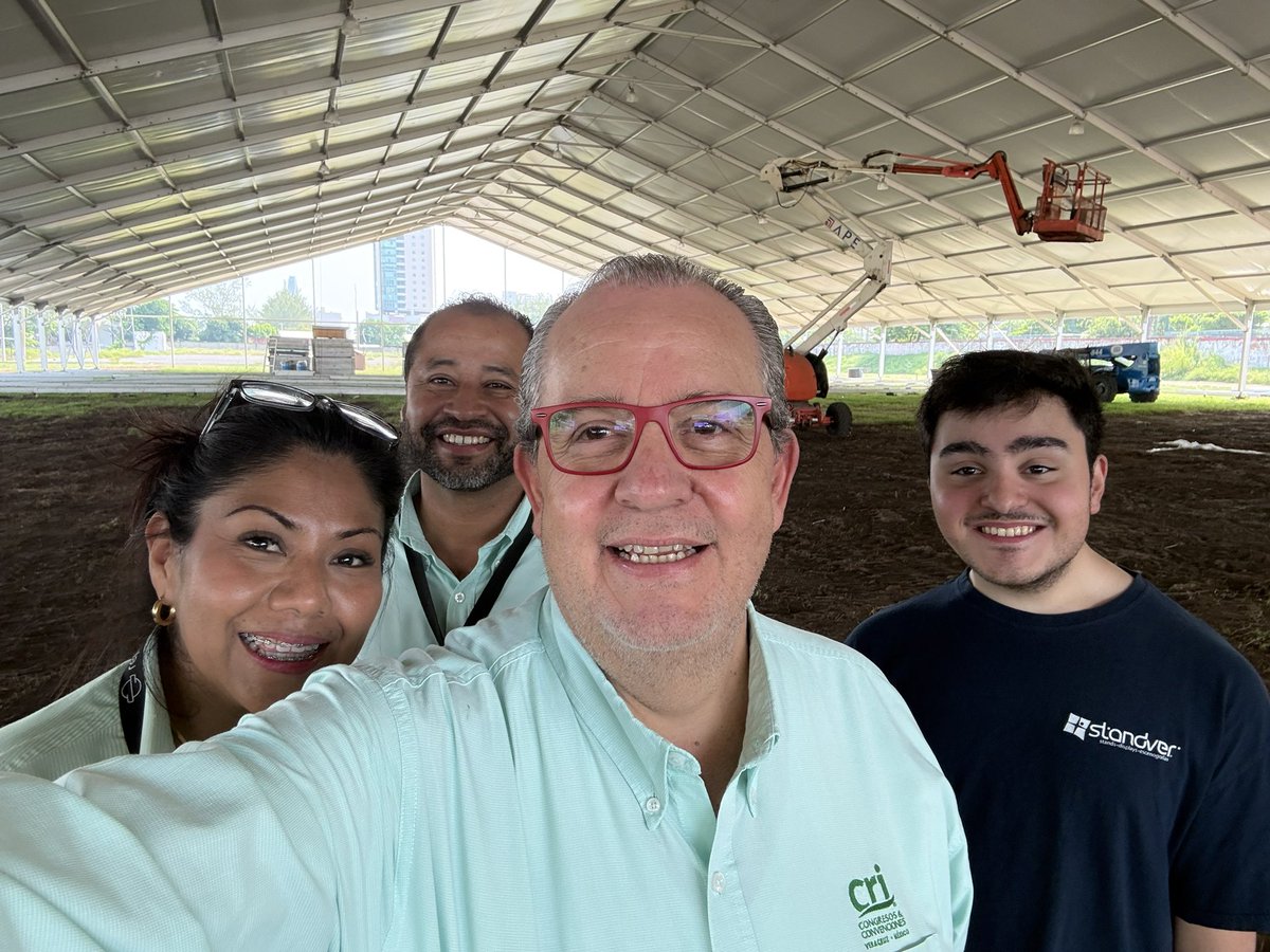 harrygrappa's tweet photo. #workinprogress #veracruz Expo Chedraui 2026 con el #dreamteam @jholysss Jesús C. y @harry_grappa2005 https://t.co/5XrIP9XyKc