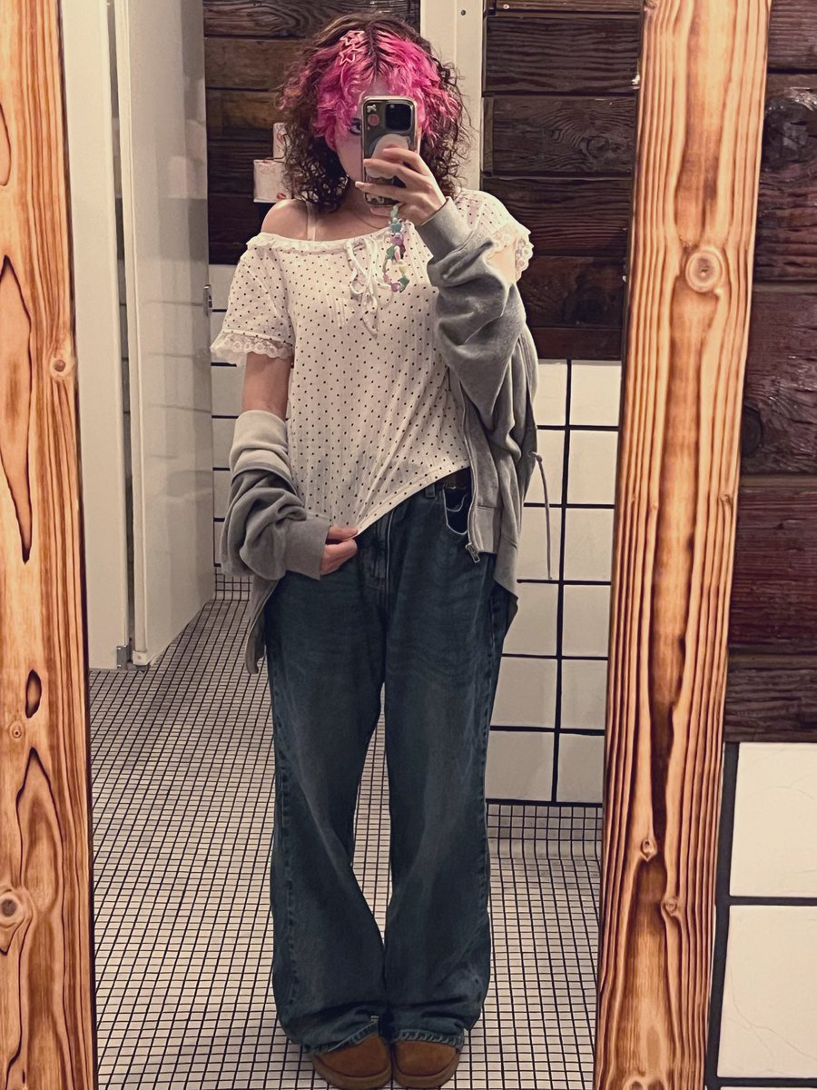 caninekei's tweet photo. ootd + haul,, i'm def more casual today but dats ok !! #lpstwt #pusheentwt https://t.co/lpn3MPve9w