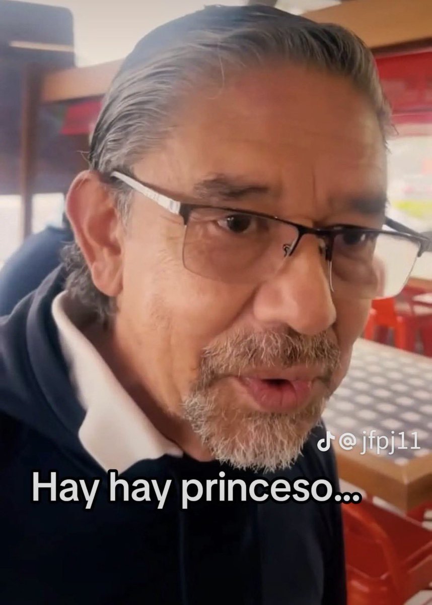 jos478116357's tweet photo. @AdolfoAlbertoC2 Jajajajajajaja. Tan brincón que estaba y le dieron hasta para llevar. Para la próxima que mejor no ofrezca vergazos que solo los recibe el viejo hueco princeso https://t.co/ZguMBHB4sb