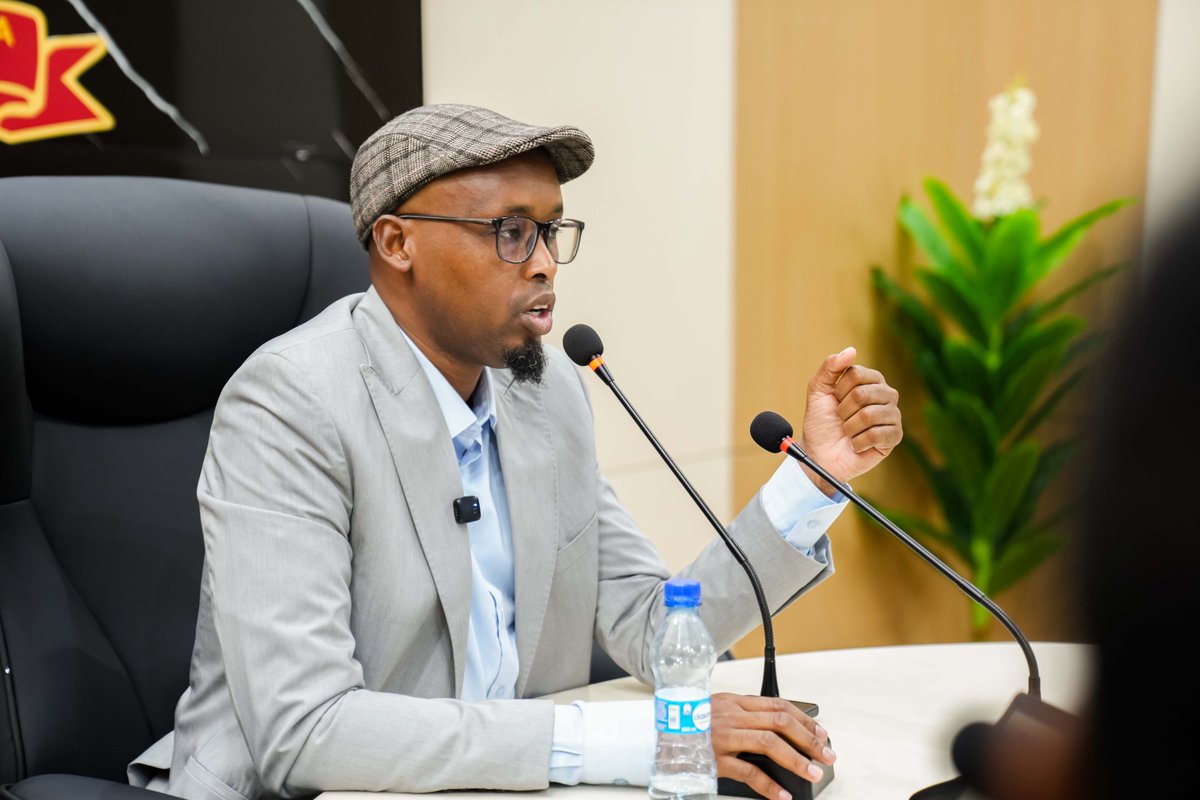 TabaarakICT's tweet photo. Eng, Shafie Abdi, CTO at @TabaarakICT, participated in the Academia–Industry AI Roundtable: “Shaping the Future of AI,” hosted by the @SNU_SNAIC  (SNAIC).

The roundtable brought together experts and leaders from universities, technology companies, banks, and research institutions.

Discussions focused on advancing AI, establishing AI centers, and developing policies to guide the responsible use of AI.

The event is part of ongoing efforts to build a future where Somalia plays a greater role in technology, innovation, and AI.

#TabaarakICT #SNAIC #SNU #AI