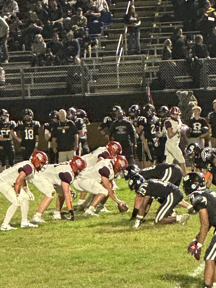 CoachGwheeler's tweet photo. William Byrd (5-0) beat previously unbeaten Radford 40-35 last night after trailing 28-0 in 1st quarter. Great game Enjoyed watching my Son Carson Wheeler #61 play game he Loves. #startsupfront🏈🏈💪💪🐾🐾🐾🐾🐾 https://t.co/M7CwP7NAEK