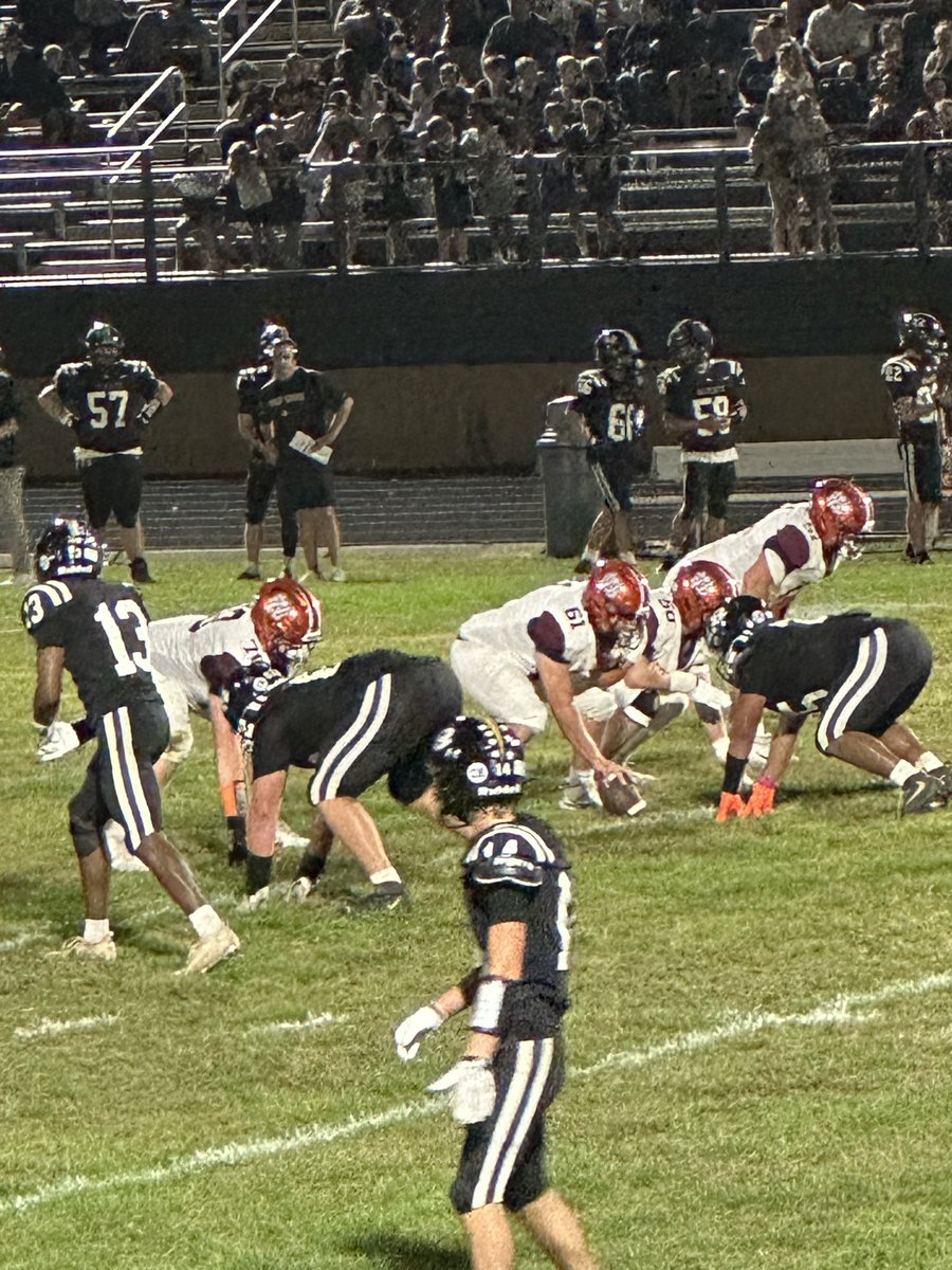 CoachGwheeler's tweet photo. William Byrd (5-0) beat previously unbeaten Radford 40-35 last night after trailing 28-0 in 1st quarter. Great game Enjoyed watching my Son Carson Wheeler #61 play game he Loves. #startsupfront🏈🏈💪💪🐾🐾🐾🐾🐾 https://t.co/M7CwP7NAEK