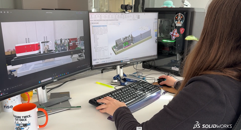 SOLIDWORKS's tweet photo. Outer space hardware developer Romanian InSpace Engineering, also known as RISE, used SOLIDWORKS Design to turn a microgravity fluid experiment into a compact payload for the International Space Station. Learn more in this blog:  https://t.co/BhpIjqt2aF https://t.co/FYBD18QgmH