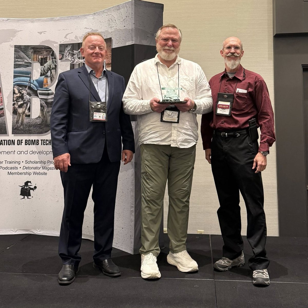 MedEngComms's tweet photo. The EOD community has lost a great man, in the passing of Dr. Edwin ‘Ed’ Bundy (center).  His contributions as a researcher, innovator, teacher and advisor directly impacted countless lives.  His legacy will live on in those he taught and the example he set. May he RIP. #EOD https://t.co/VbWeB4tzDi