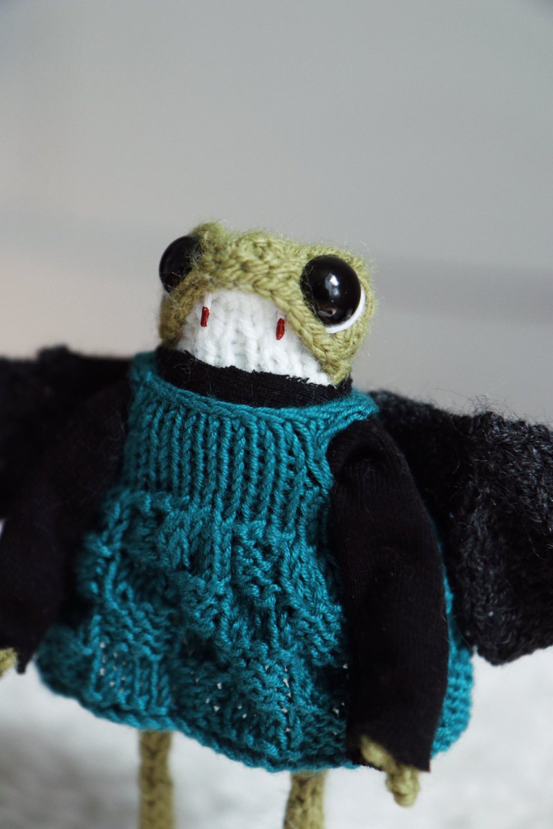 Heknitt's tweet photo. I’m on a spooky roll! 🦇 🧛🏻 https://t.co/OG8A7NzE3u