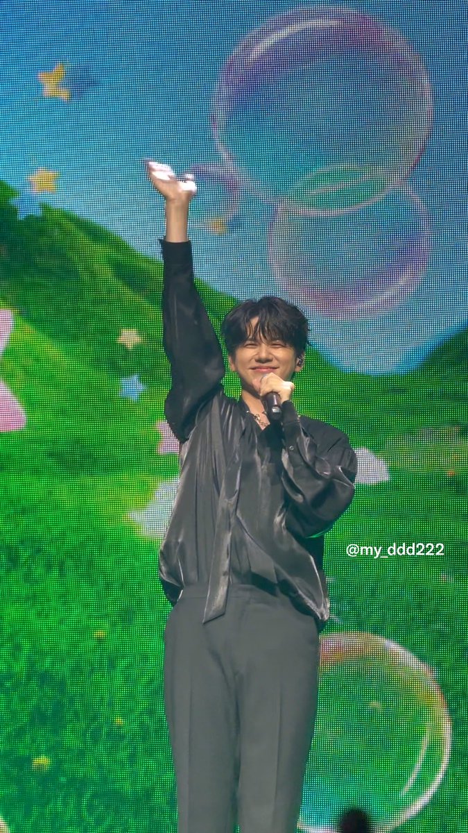 my_ddd222's tweet photo. シャボン玉とｵﾝｻﾝ🫧

#ongseongwu #옹성우 https://t.co/7pcMTDDS9a