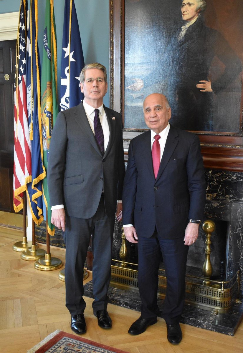 IraqinUSA's tweet photo. التقى وزير الخارجية فؤاد حسين بوزير الخزانة الأمريكي سكوت بيسنت.

وأعرب وزير الخارجية عن تقدير العراق العميق للولايات المتحدة والتحالف الدولي لما قدّماه من دعم وتضحيات في هزيمة تنظيم داعش. https://t.co/S2Hss5tNNU