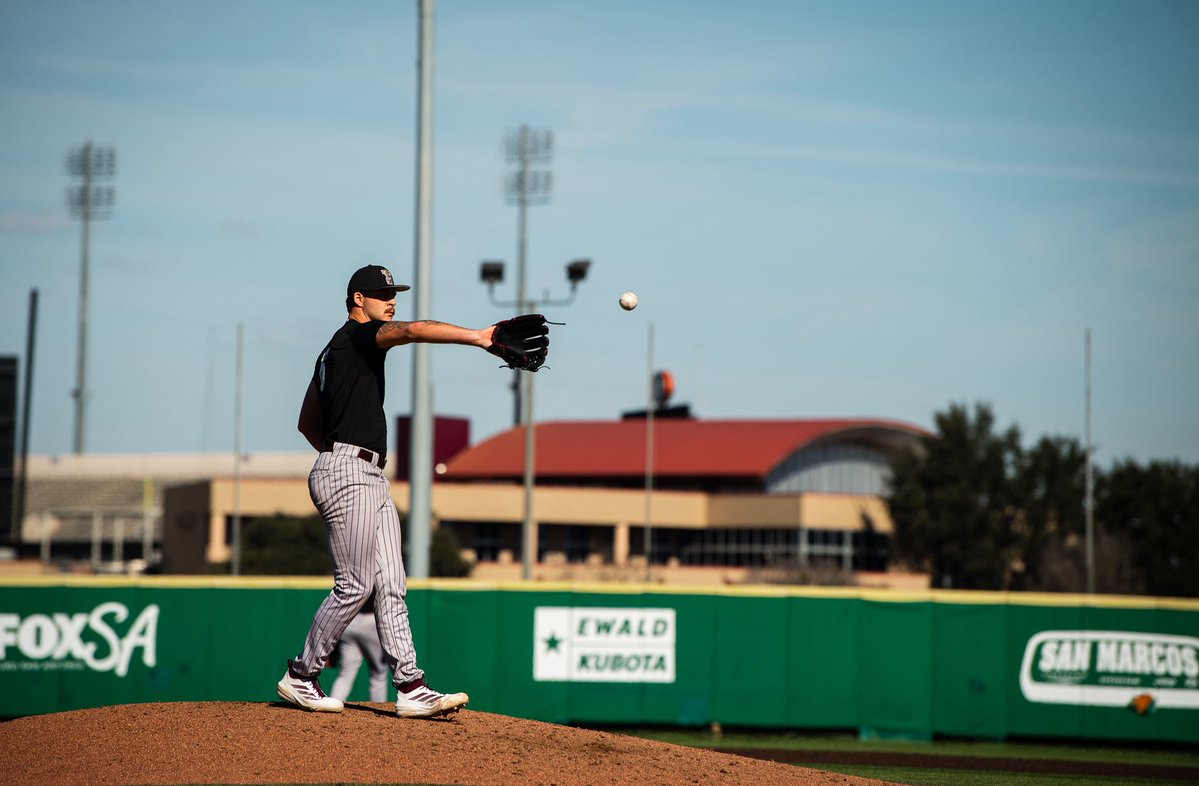 TxStateBaseball tweet picture