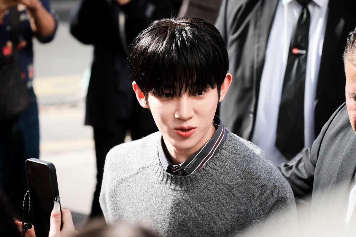 siwoo_krfn's tweet photo. 띠우 어린이 소풍 가는 날.jpg

PARK SIWOO AT LANVIN PFWSS27  
#PARKSIWOOxLANVIN 
#LANVINPFWSS27
#PARKSIWOO https://t.co/G7GKaVDN5b