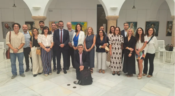digiextremadura's tweet photo. ConExt une a veinte investigadores y veinte responsables públicos para acercar la ciencia a las decisiones que afectan a Extremadura. https://t.co/VV9OmgSj0a https://t.co/smNj7V5hcd