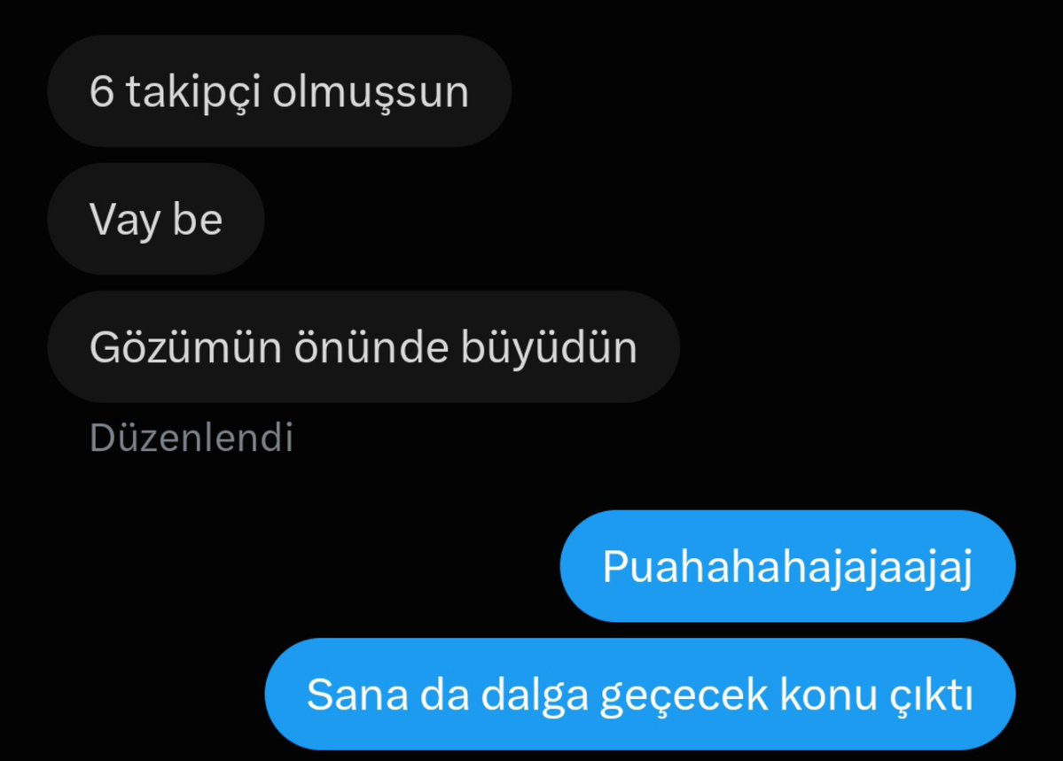 bluevcr_'s tweet photo. Yeni başladık x'e diye yaptığı muameleye bak  dalga geçecek konu çıktı bu kıza da @lillychouchouu https://t.co/GVQ9YGv5p8