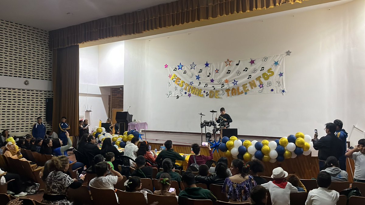 andresonzaga's tweet photo. En el marco del Mes de la Discapacidad, tuvimos la alegría de acompañar el Festival de Talentos del Colegio Bolivia. ✨

Nos vamos con el corazón lleno de emoción y orgullo al ver cómo cada estudiante, desde su talento y creatividad, nos demuestra que cuando existen oportunidades, todos podemos brillar.

Gracias al Colegio Bolivia por abrir estos espacios y por su compromiso con una educación verdaderamente inclusiva en Bogotá. 💛❤️

¡Compartamos y celebremos juntos todo este talento!