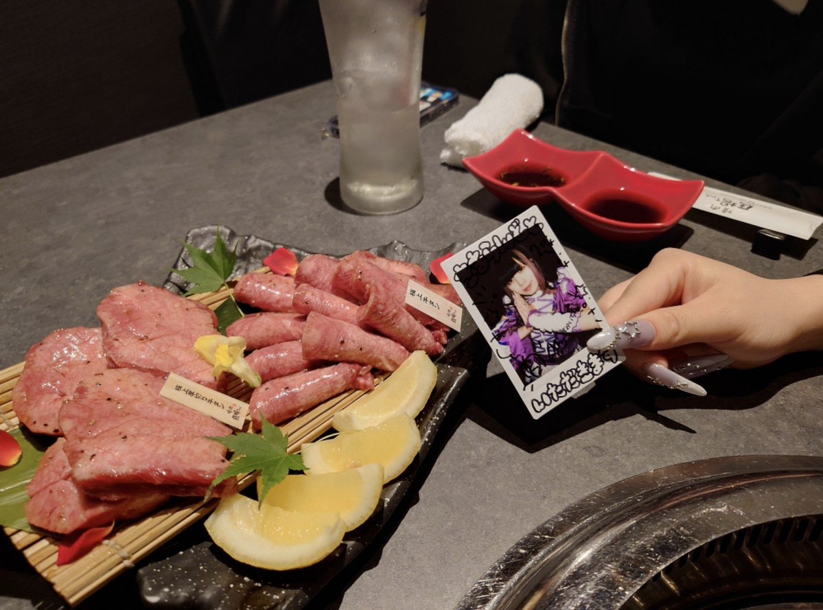 MOTO_hawks's tweet photo. 本人に持ってもらう https://t.co/9pILRe2kei