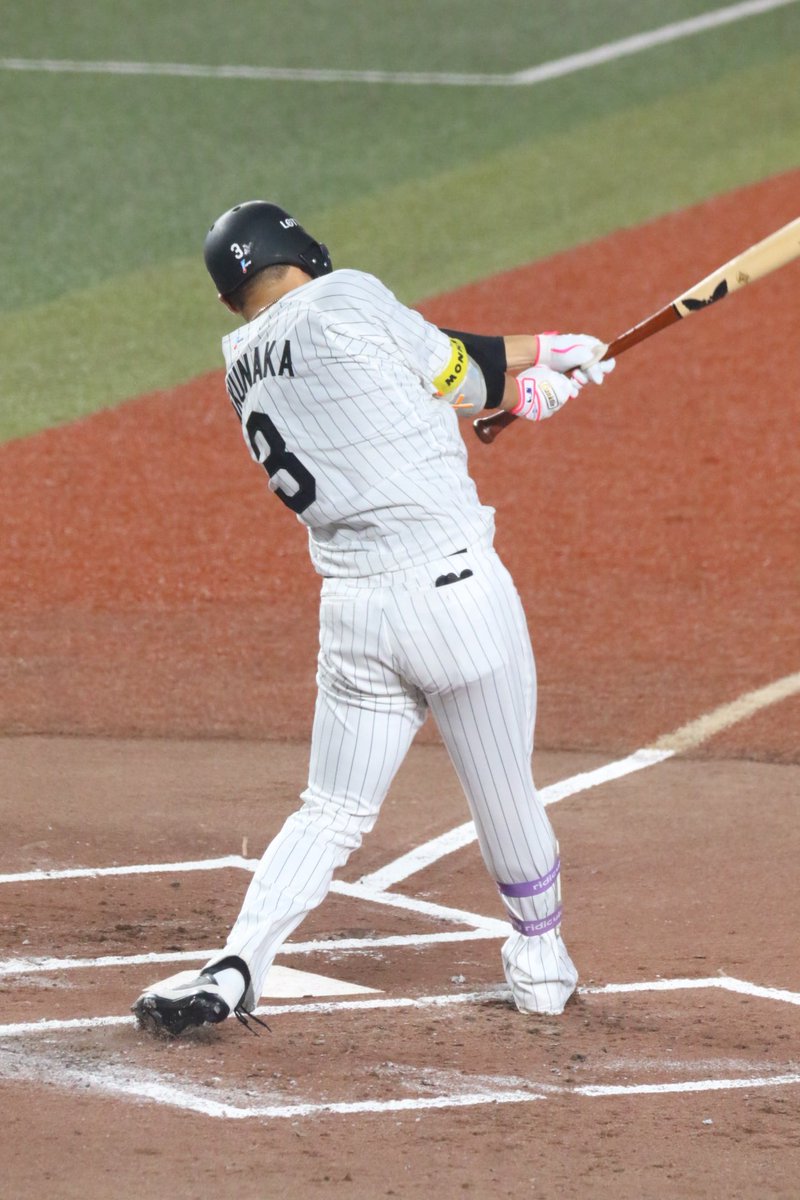 Nori_185's tweet photo. 最後の打席
#角中勝也 https://t.co/7aVdVs0f24