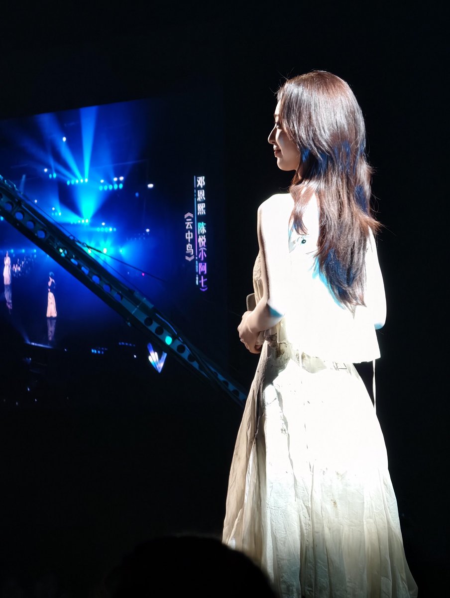ncycii's tweet photo. aim for the stars, but keep both feet on the ground~🌌✨ https://t.co/Yuyq2ROYJ5
