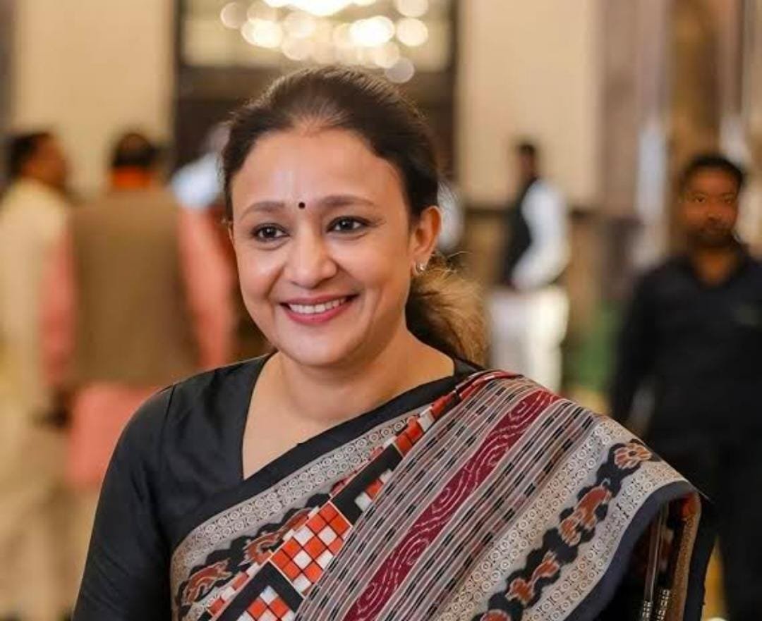 Shivmay05's tweet photo. *लखनऊ!*
यूपी कांग्रेस की अध्यक्ष आराधना मिश्रा बनीं।
आराधना मिश्रा मोना यूपी कांग्रेस अध्यक्ष बनीं।
अजय राय की जगह आराधना मिश्रा को कमान।
#कॉंग्रेस #Congess #RahulGandhi https://t.co/YS8PoQ6MuA