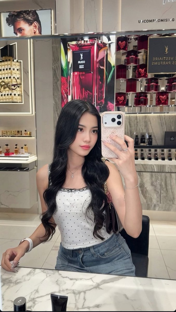 Roe4Rochelle's tweet photo. udh avail lgi ya

#bocilegon 
#availcilegon https://t.co/b5jRUPCCV5