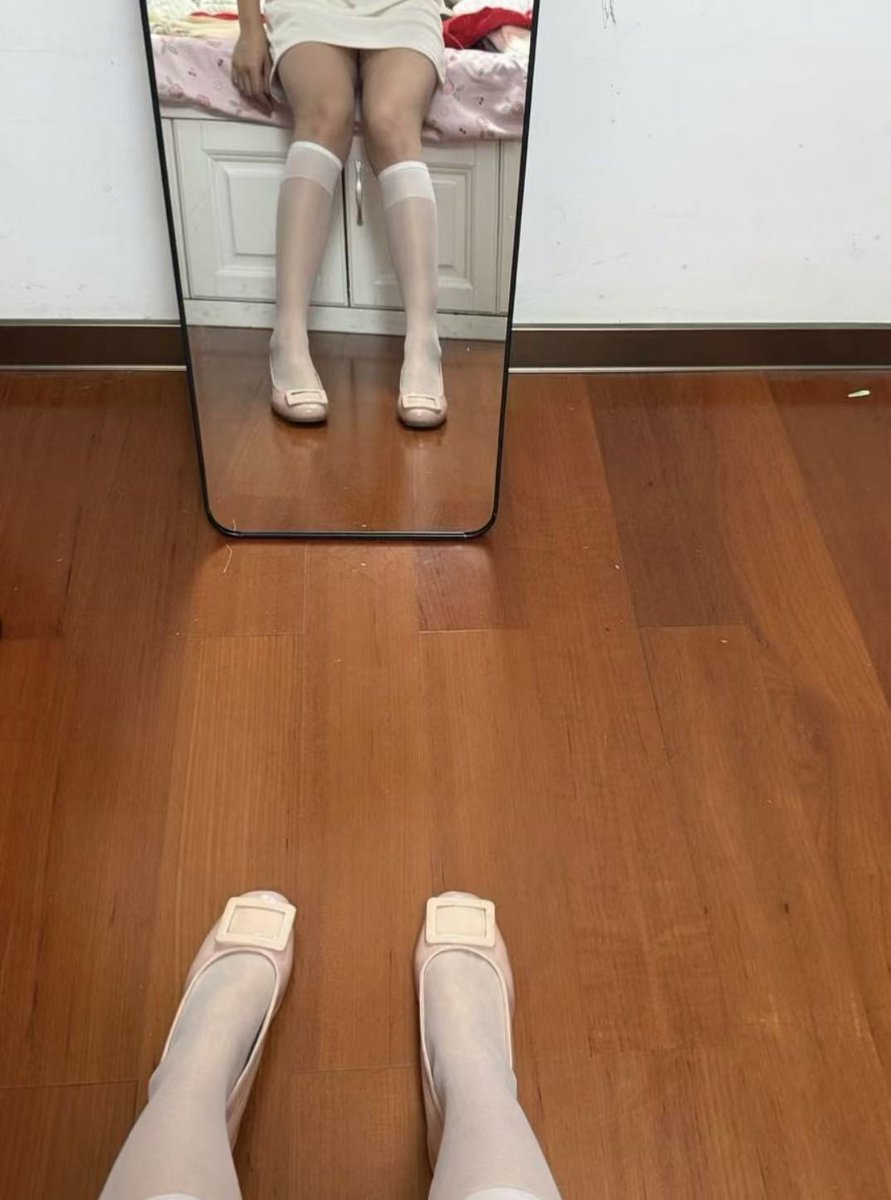 hanban7110's tweet photo. 问一下有在X当天认识就去开放的吗？这样正常吗？还是等暧昧关系确定在去好点？
 #大连 #女大 #萝莉  #反差 https://t.co/7fmRQaWrKt